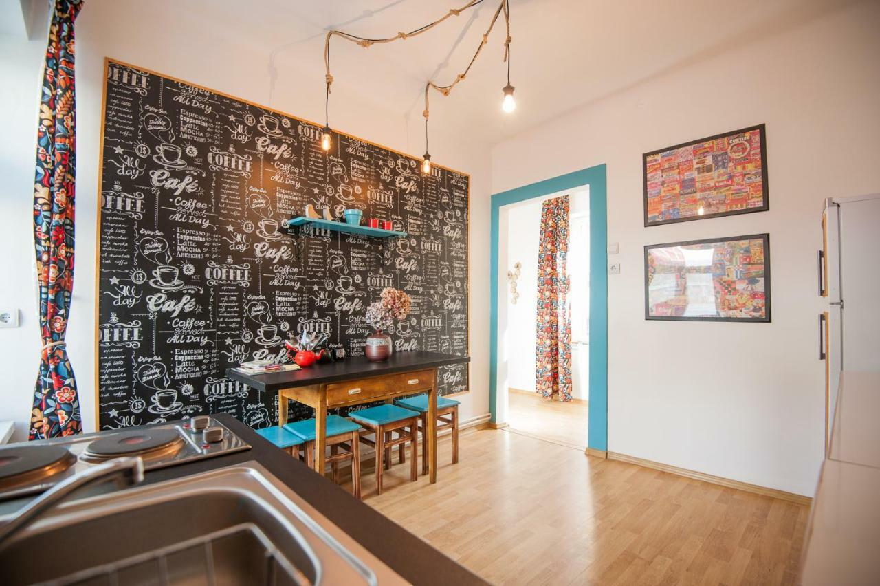 Spacious Stylish Apartment In Old Town ซีบิว ภายนอก รูปภาพ