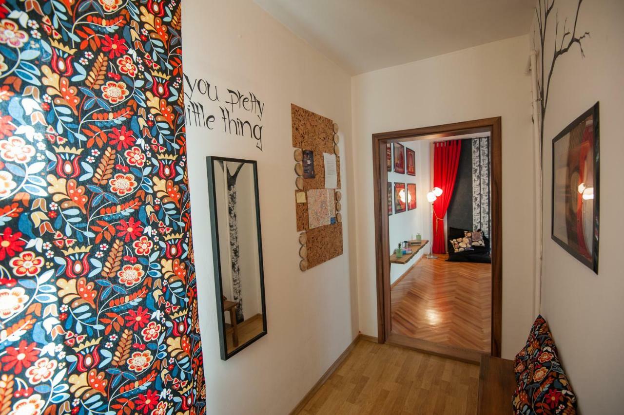 Spacious Stylish Apartment In Old Town ซีบิว ภายนอก รูปภาพ